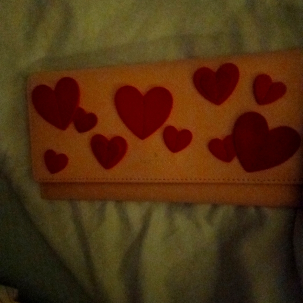 NWOT KATE SPADE VALENTINE HEARTS LONG WALLET.